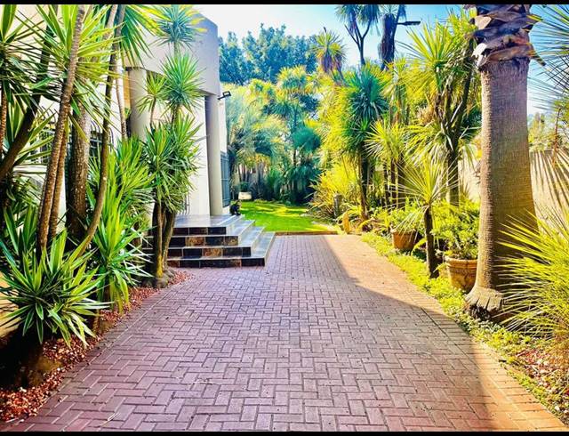 3 BEDROOM HOUSE FOR SALE IN VANDERBIJLPARK SE 4